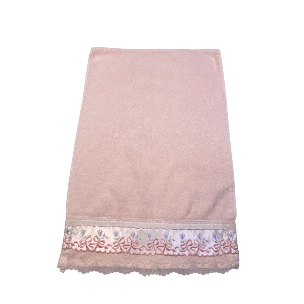 Vintage R.A. Briggs Decorative Bathroom Towel Peach Pink Embroidered Bows Lace